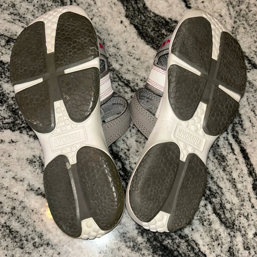 Khombu sandals size 7 - Picture 5 of 6